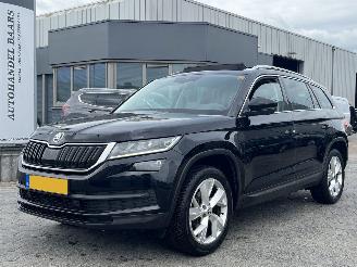 Vaurioauto  passenger cars Skoda Kodiaq 1.5 TSI AUTOMAAT PANO 7PERSOONS Limited Business Edition 2019/12
