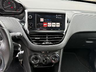 Peugeot 2008 1.2 PureTech Blue Lion picture 20