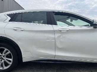 Infiniti Q30 1.6t Premium picture 8
