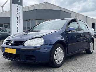 krockskadad bil auto Volkswagen Golf 1.6 FSI Turijn 2006/6