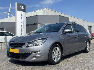 Schadeauto Peugeot 308 SW 1.6 BlueHDI Blue Lease Executive Pack 2015/10