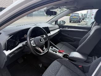 Volkswagen Golf 1.0 eTSI AUTOMAAT 81KW picture 13