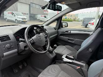 Opel Zafira 1.6 Cosmo 7persoons picture 14