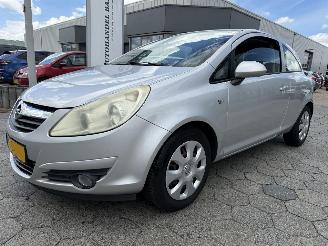 uszkodzony samochody osobowe Opel Corsa 1.2-16V Enjoy 2008/7
