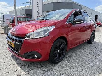 krockskadad bil auto Peugeot 208 1.2 110PK GT-line pano 2018/5