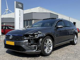 skadebil auto Volkswagen Passat Variant 1.4 TSI GTE Highline 2016/4