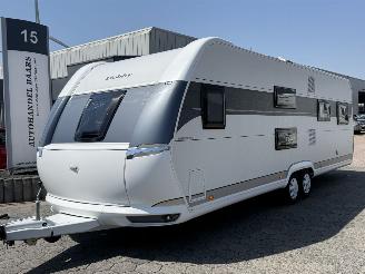 Vaurioauto  caravans Hobby  Prestige 720 2025/6