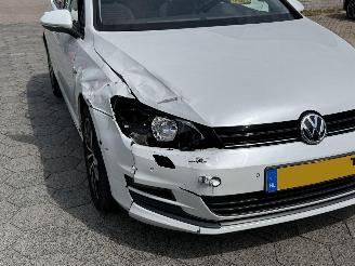 Volkswagen Golf 1.2 TSI Comfortline PANO picture 12
