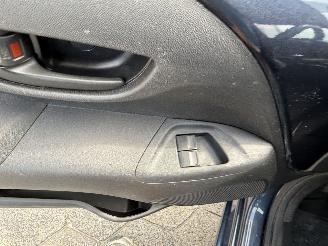 Peugeot 108 1.0 e-VTi Access picture 15