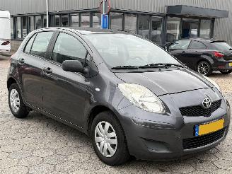 Toyota Yaris 1.0 VVTi Acces picture 3