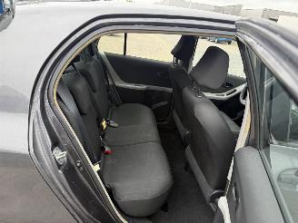 Toyota Yaris 1.0 VVTi Acces picture 10