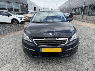 Peugeot 308 SW 1.2 PureTech Active picture 2