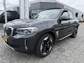 krockskadad bil auto BMW iX3 High Executive 80 kWh 2021/10
