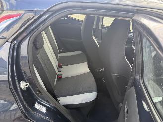 Toyota Aygo 1.0 VVT-i x-nav picture 11