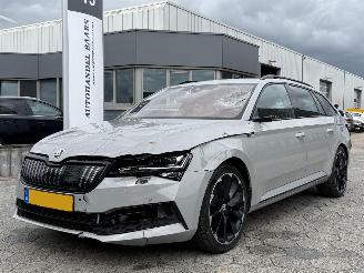 Schadeauto Skoda Superb Combi 1.4 TSI iV Business Edition 2021/3