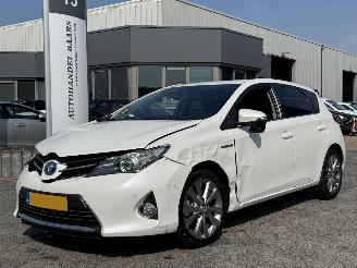 krockskadad bil auto Toyota Auris Touring Sports 1.8 Hybrid Lease Pro 2013/3