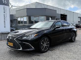 Coche accidentado Lexus ES 300h Business Line 2022/4