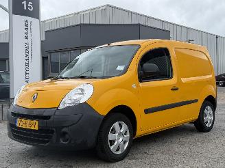krockskadad bil bedrijf Renault Kangoo Express Z.E. 2013/7