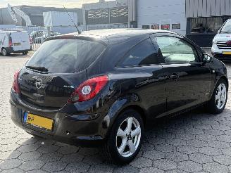 Opel Corsa 1.0-12V \'111\' Edition picture 4
