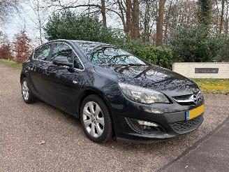 Opel Astra 1.4 Turbo Blitz. picture 2