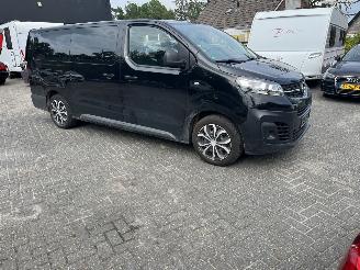 Auto incidentate Opel Vivaro Zafira 2.0 CDTI L2 H1 9 persoons 2022/11