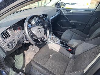 Volkswagen Golf 1.2 tsi trendline picture 3