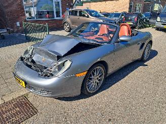 krockskadad bil auto Porsche Boxster 2.7 automaat cabrio 2001/10