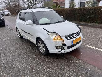 Coche accidentado Suzuki Swift 1.3 VVT 2009/10