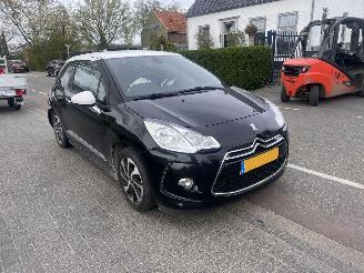 Voiture accidenté Citroën DS3 1.2 VTi Chic 2012/12