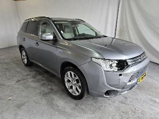 Avarii autoturisme Mitsubishi Outlander 2.0 PHEV Instyle 2014/5
