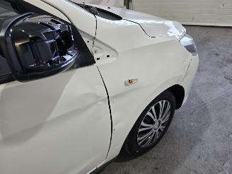 Mitsubishi Space-star 1.0 Cool + picture 9