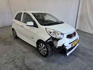 skadebil auto Kia Picanto 1.0 CVVT X-treme 2015/1