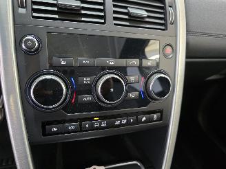 Land Rover Discovery Sport 2.0 TD4 HSE picture 31