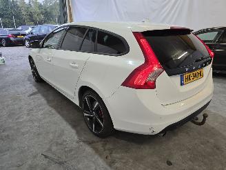 Volvo V-60 2.4 D5 Summum picture 5