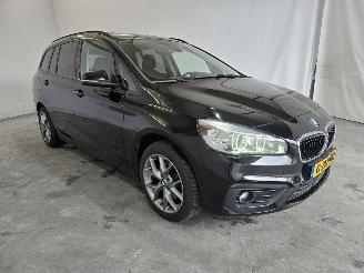 damaged passenger cars BMW 2-serie 218i Centennial High Executive 7p. 2016/1