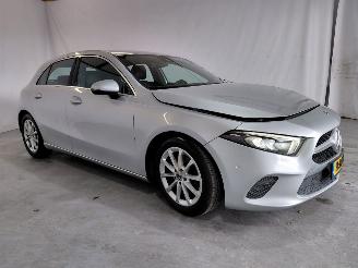 Vaurioauto  passenger cars Mercedes A-klasse 180 Advantage 2020/5