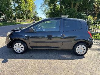Renault Twingo 1.2 Acces picture 2
