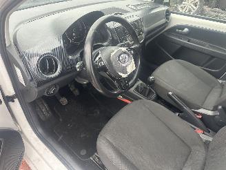 Volkswagen Up! 1.0 BMT move up! picture 13