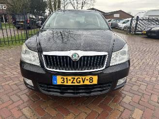 Skoda Octavia 1.6 TDI  DSG Ambition Business Line picture 3