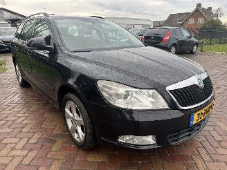 Skoda Octavia 1.6 TDI  DSG Ambition Business Line picture 4
