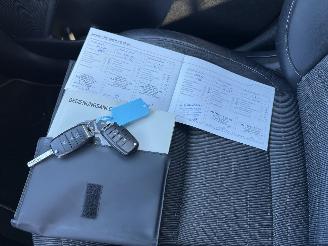 Kia Niro 1.6 GDi Hybrid First Edition picture 16