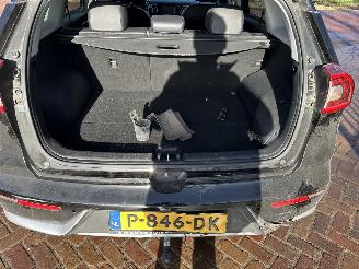 Kia Niro 1.6 GDi Hybrid First Edition picture 12