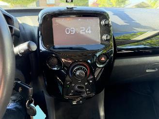 Toyota Aygo 1.0 VVT-i x-play picture 14