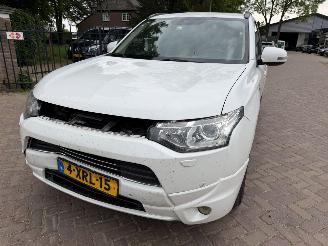 Mitsubishi Outlander 2.0 PHEV Instyle picture 3
