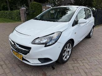 škoda osobní automobily Opel Corsa-E 1.0 Turbo Edition 66 Kw 2016/4