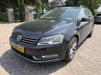 krockskadad bil auto Volkswagen Passat 1.6 TDI Comfortline Executive Edition BlueMotion 2014/1