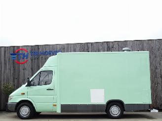 Schadeauto Mercedes Sprinter 308 CDi Verkoopsauto Foodtruck Automaat 60KW Euro 3 2001/7