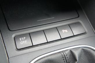 Volkswagen Golf 1.6 TDi Airco Stoelverwarming PDC Isofix 77KW Euro 5 picture 15