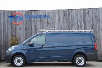 Schadeauto Mercedes Vito 111 CDi Lang Airco Navi Cruise Trekhaak 84KW Euro 6 2017/10