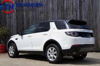 Land Rover Discovery Sport 2.0 eD4 HSE Airco Navi Pano Stuurverwarming 110KW Euro 6 picture 2